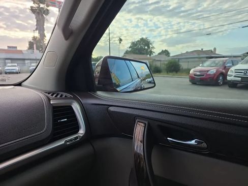 Used 2015 GMC Acadia Denali FWD image 46