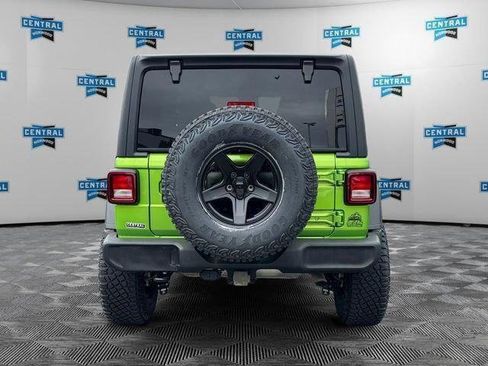Used 2025 Jeep Wrangler Unlimited Sport AWD/4WD image 5