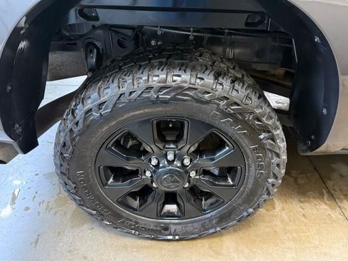 Used 2024 RAM 2500 Limited AWD/4WD image 33