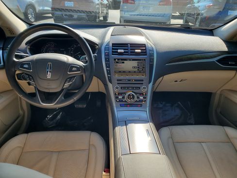 Used 2017 Lincoln MKZ Reserve FWD image 29