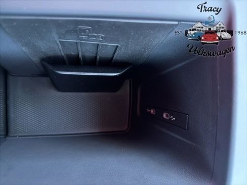 New 2026 Volkswagen Tiguan SE image 14