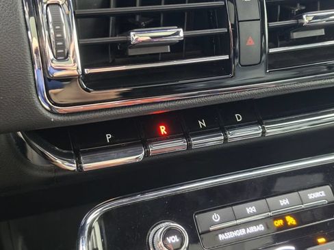 Certified 2021 Lincoln Navigator Reserve w/ Luxury Package AWD/4WD image 41