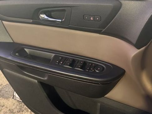 Used 2015 GMC Acadia SLT image 5