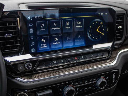 Used 2025 Chevrolet Silverado 2500 LT image 33