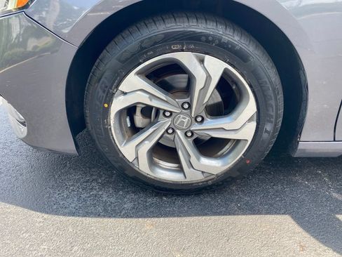 Used 2018 Honda Accord EX-L image 11