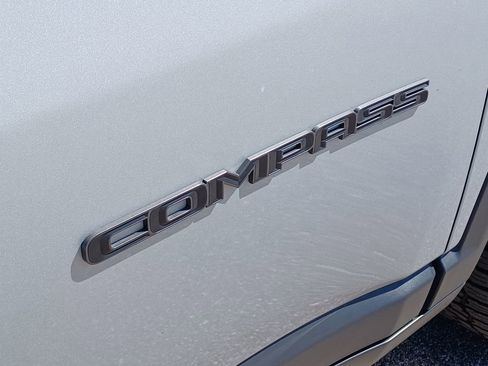 Used 2024 Jeep Compass Trailhawk AWD/4WD image 6