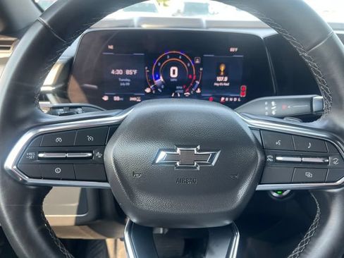 Certified 2025 Chevrolet Suburban Z71 AWD/4WD image 29