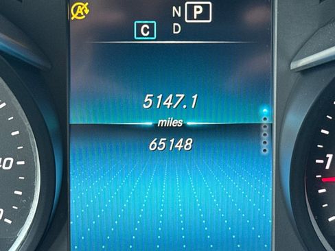 Used 2020 Mercedes-Benz GLC 300 4MATIC image 19