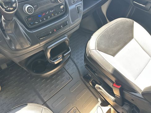 Used 2025 RAM ProMaster 2500 w/ Convenience Group FWD image 30