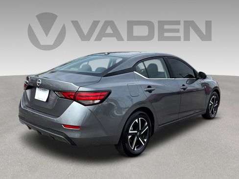 Used 2025 Nissan Sentra SV FWD image 21