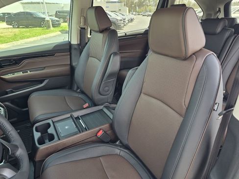 New 2026 Honda Odyssey Elite image 13