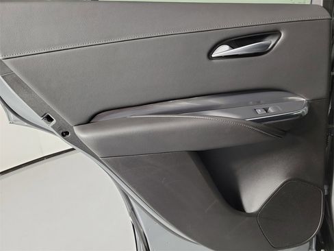 Certified 2025 Cadillac XT4 Premium Luxury image 13