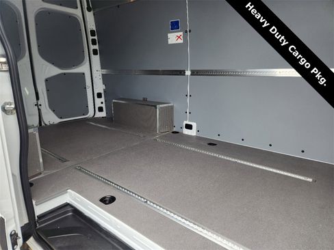 Used 2024 Mercedes-Benz Sprinter 144 Cargo image 21