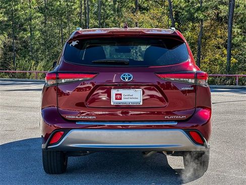 Certified 2021 Toyota Highlander Platinum image 7