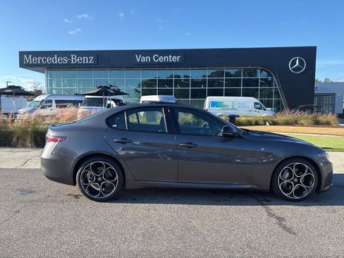 Used 2024 Alfa Romeo Giulia Ti image 2