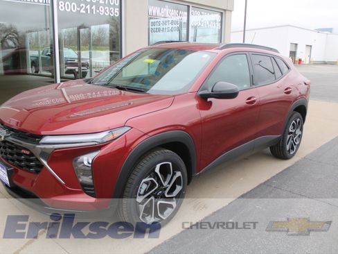 Certified 2024 Chevrolet Trax RS w/ Sunroof Package image 1