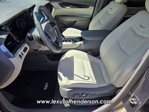 Used 2021 Cadillac XT6 Premium Luxury FWD image 10