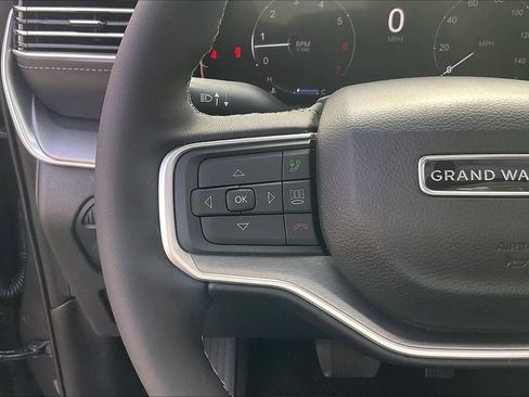 New 2026 Jeep Grand Wagoneer Limited AWD/4WD image 31