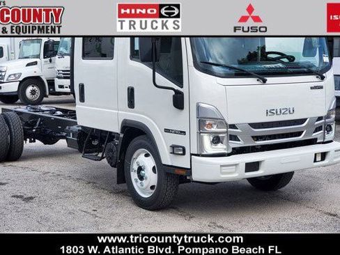 New 2026 Isuzu NPR image 1