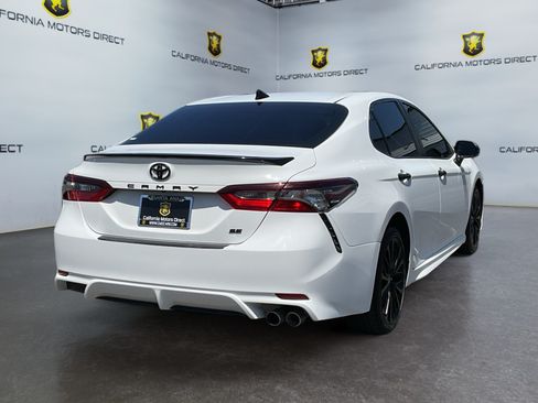 Used 2021 Toyota Camry SE FWD image 5