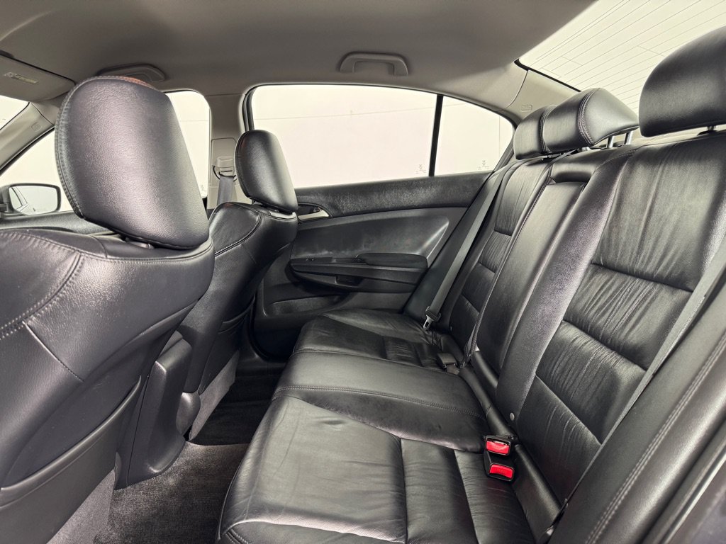 Used 2011 Honda Accord SE image 17