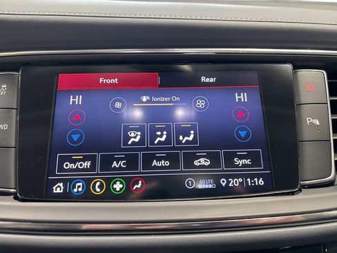 Used 2020 Buick Enclave Essence w/ Sport Touring Edition image 19