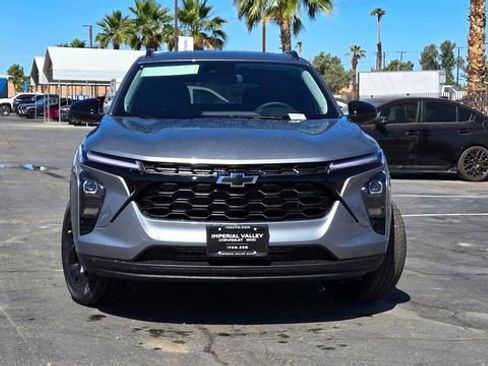 New 2026 Chevrolet Trax LT w/ Midnight Edition image 2
