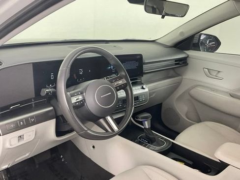 Used 2025 Hyundai Kona SEL FWD image 12