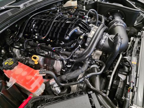 Used 2018 Chevrolet Camaro SS RWD image 37
