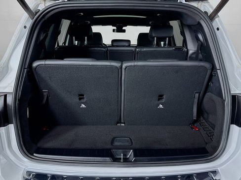 Used 2020 Mercedes-Benz GLB 250 image 23