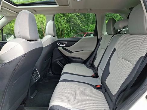 Used 2023 Subaru Forester Premium AWD/4WD image 10