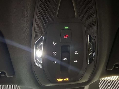 Used 2025 Audi Q5 Premium w/ Convenience Package AWD/4WD image 34