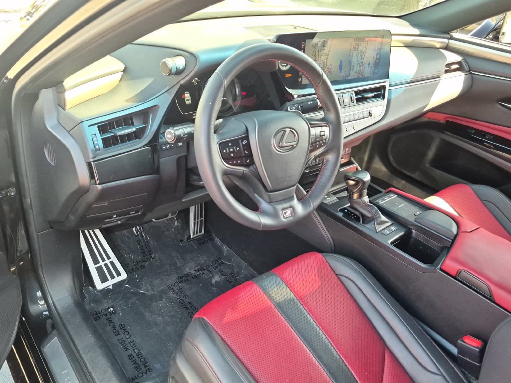 Used 2022 Lexus ES 300h F Sport w/ Accessory Package 2 FWD image 8