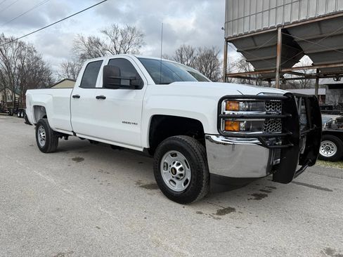 Used 2019 Chevrolet Silverado 2500 W/T image 10