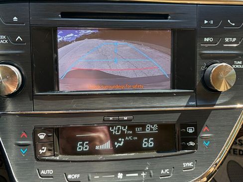 Used 2014 Toyota Avalon XLE FWD image 32
