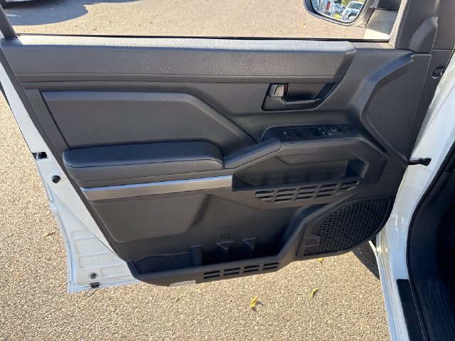 Used 2024 Toyota Tacoma SR5 AWD/4WD image 24