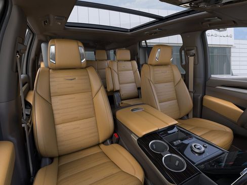 New 2026 Cadillac Escalade ESV Luxury w/ Touring Package AWD/4WD image 16