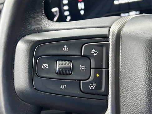 Used 2022 GMC Yukon XL Denali w/ Advanced Technology Package image 32