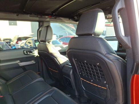 Used 2022 Ford Bronco Badlands image 28