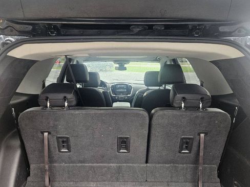 Used 2019 Chevrolet Traverse LT w/ LT Premium Package AWD/4WD image 15