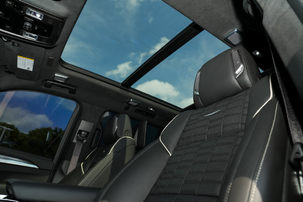 Used 2026 Cadillac Escalade V AWD/4WD image 25