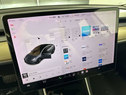 Used 2019 Tesla Model 3 RWD image 16