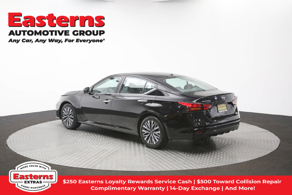 Used 2024 Nissan Altima 2.5 SV FWD image 60