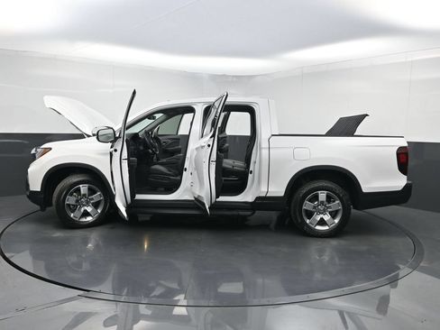 Used 2025 Honda Ridgeline RTL image 36