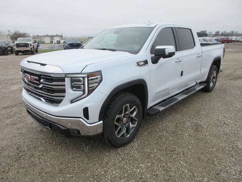 New 2026 GMC Sierra 1500 SLT w/ SLT Premium Plus Package AWD/4WD image 11
