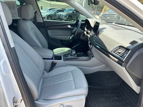 Used 2022 Audi Q5 2.0T Premium AWD/4WD image 11