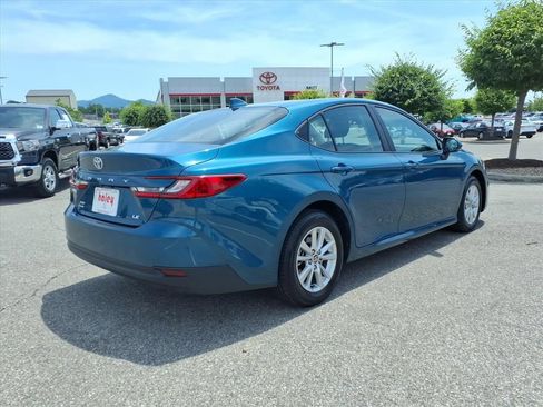Certified 2025 Toyota Camry LE w/ Convenience Package AWD/4WD image 4