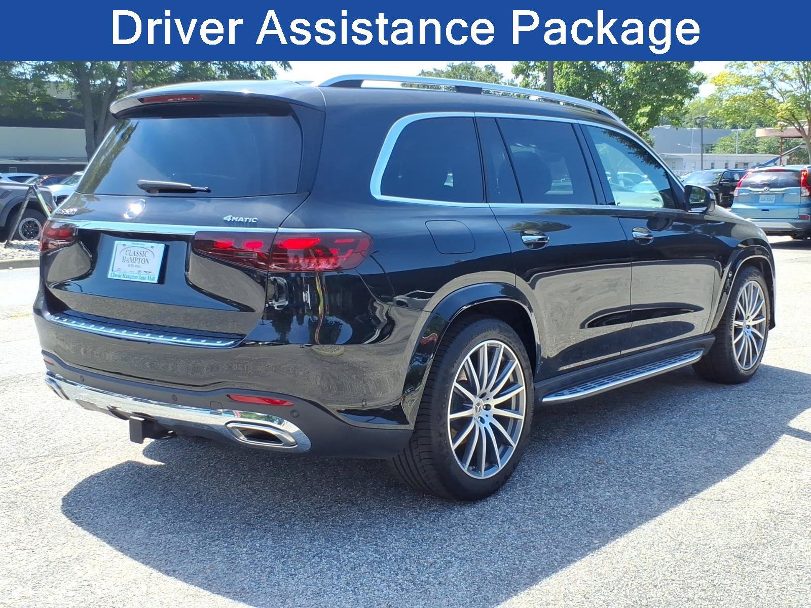 Used 2025 Mercedes-Benz GLS 580 4MATIC image 8