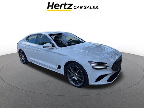 Used 2025 Genesis G70 2.5T image 1