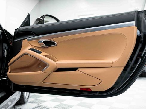 Used 2015 Porsche Cayman S image 42